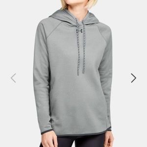 Under Armour Fleece sweater